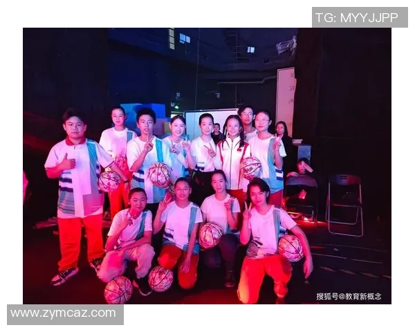 聚焦北京篮球队个人能力提升与团队协作的完美结合探讨 聚焦北京篮球队个人能力提升与团队协作的完美结合探讨